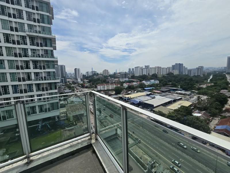 Kediaman Servis untuk Dijual di The Scott Garden SOHO - Josh Chong - Balcony - PropertyGuru.com.my