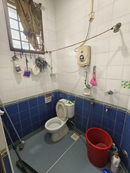 Rumah Teres 1-Tingkat untuk Dijual di Taman Molek (Johor Bahru) - Carson . - Bathroom - PropertyGuru.com.my