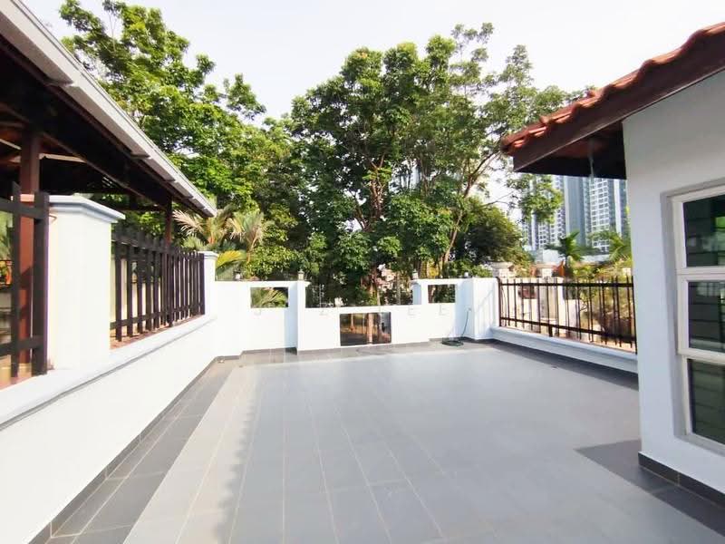 Rumah Teres 2.5-Tingkat untuk Dijual di Taman Sutera (Johor Bahru) - Jaz Lee - PropertyGuru.com.my