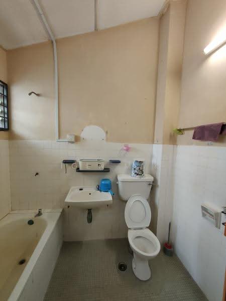 Rumah Teres 2-Tingkat untuk Dijual di Taman Cheras Permata (Cheras) - Igen Mak - Bathroom - PropertyGuru.com.my