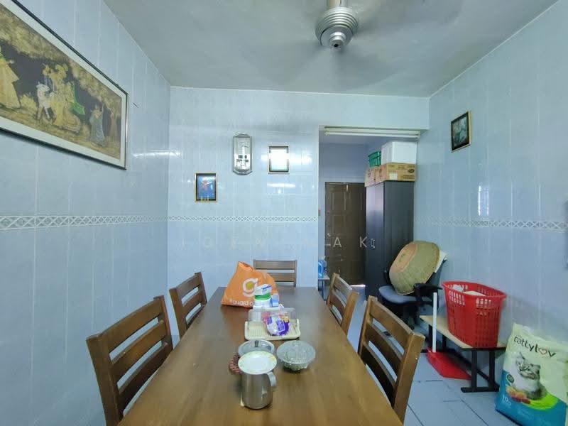 Rumah Teres 2-Tingkat untuk Dijual di Taman Cheras Permata (Cheras) - Igen Mak - Dining Room - PropertyGuru.com.my