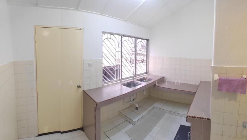 Terraced House for Rent in Usj 13 (Subang Jaya) - Sai Weng LIM - Kitchen - PropertyGuru.com.my