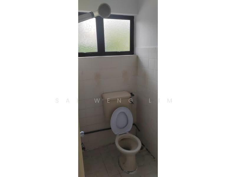 Terraced House for Rent in Usj 13 (Subang Jaya) - Sai Weng LIM - Master Bedroom-Bathroom - PropertyGuru.com.my