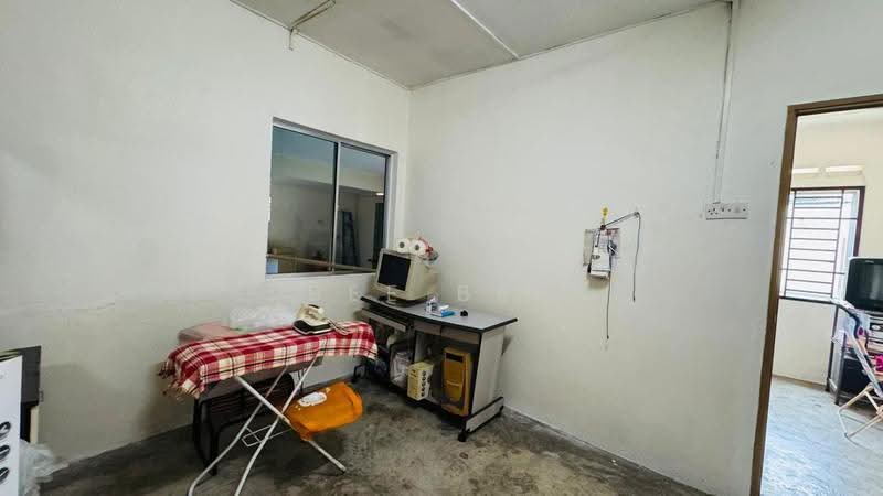 Rumah Teres untuk Dijual di Skudai (Johor) - Bee Bee - PropertyGuru.com.my