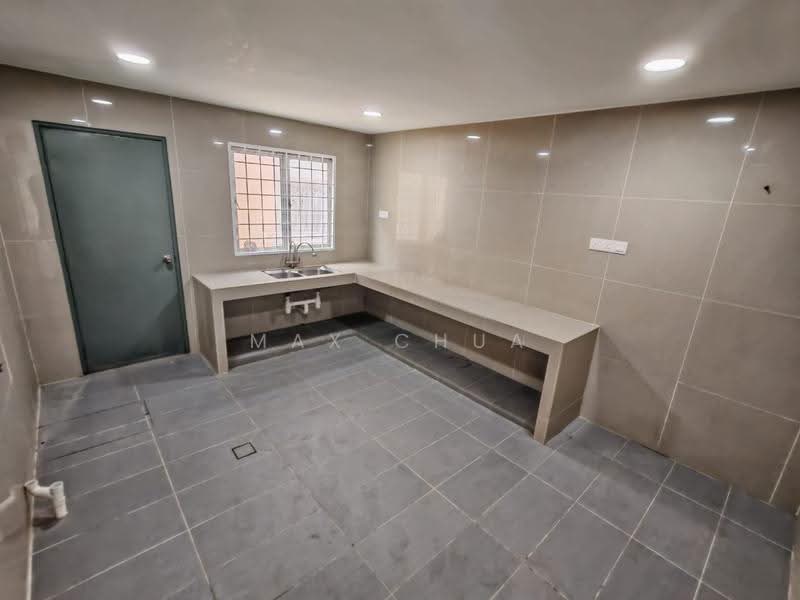 Rumah Teres 2-Tingkat untuk Dijual di Saujana Impian (Kajang) - Max Chua - Kitchen - PropertyGuru.com.my
