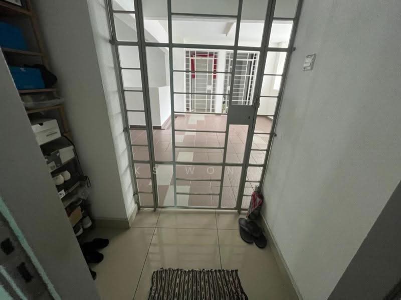Kondominium untuk Dijual di Kiara Residence 2 (Residensi Kiara Jalil 2) - KS Wong - Entrance - PropertyGuru.com.my