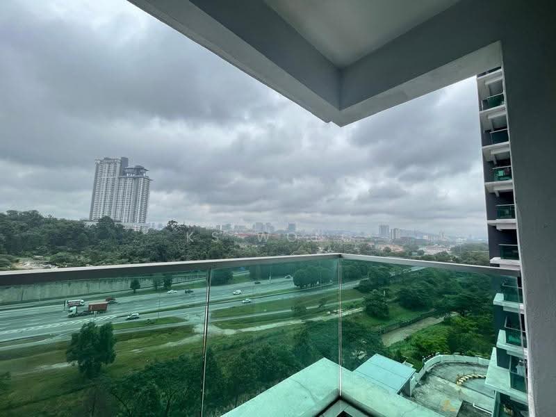 Kondominium untuk Dijual di Kiara Residence 2 (Residensi Kiara Jalil 2) - KS Wong - Balcony - PropertyGuru.com.my