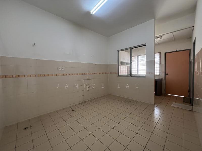 2-storey Terraced House for Sale in Bandar Mahkota Cheras (Cheras) - Janice Lau - Kitchen - PropertyGuru.com.my