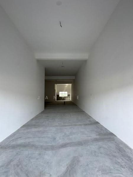 Shop / Office untuk Disewa di Austin Crest (Johor Bahru) - Janice . - Interior - PropertyGuru.com.my