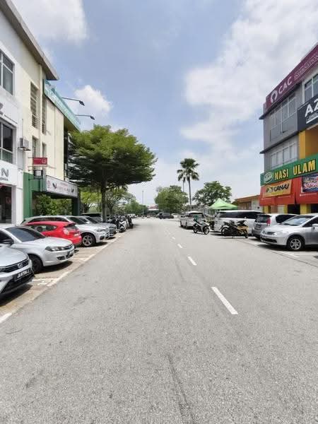Shop / Office untuk Dijual di Taman Molek (Johor Bahru) - Bee Bee - PropertyGuru.com.my
