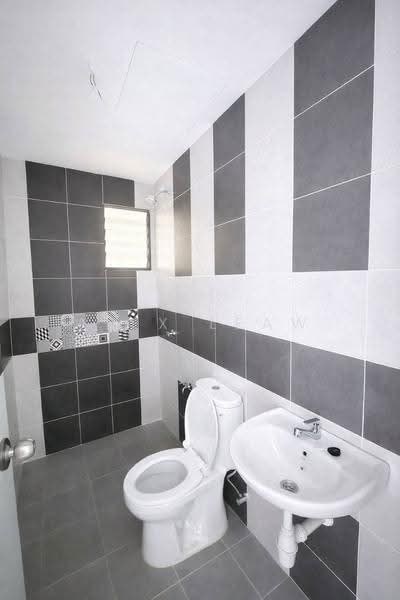 Apartment for Rent at Residensi Mutiara Emas Kajang - Alex Leaw - Bathroom - PropertyGuru.com.my