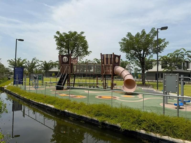 Bungalow House for Rent in Bandar Gamuda Cove (Dengkil) - SY Lee - Exterior - PropertyGuru.com.my