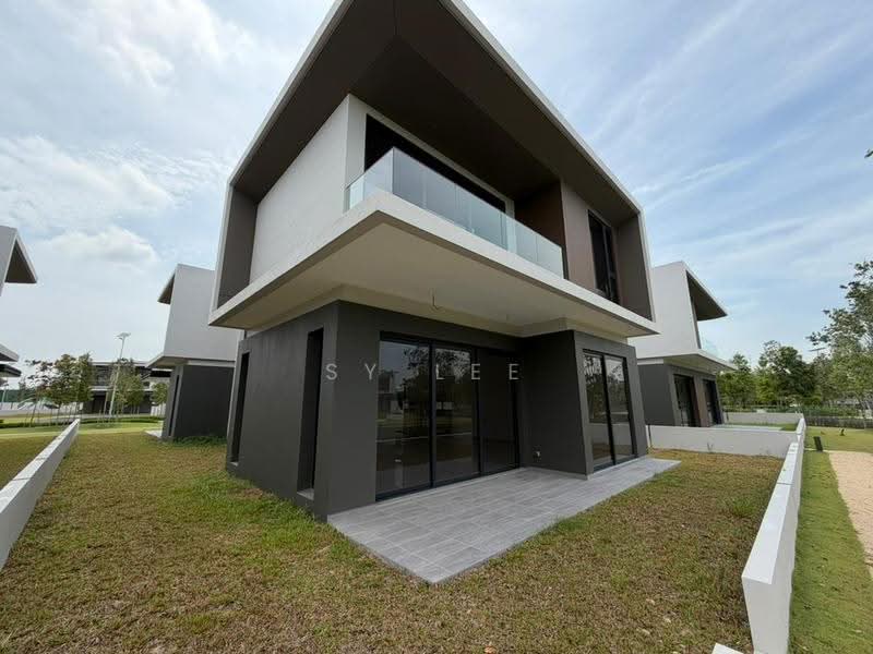 Bungalow House for Rent in Bandar Gamuda Cove (Dengkil) - SY Lee - Exterior - PropertyGuru.com.my