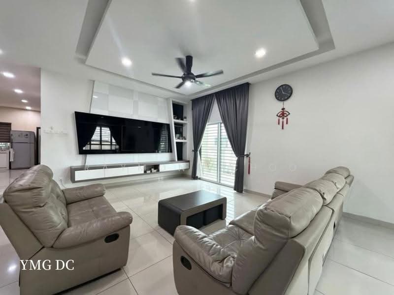 Semi-Detached House for Sale in Taman Sri Andalas (Klang) - Raymond Choo - Living Room - PropertyGuru.com.my