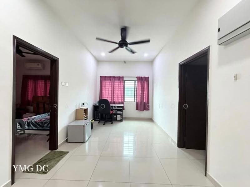 Semi-Detached House for Sale in Taman Sri Andalas (Klang) - Raymond Choo - Living Room - PropertyGuru.com.my