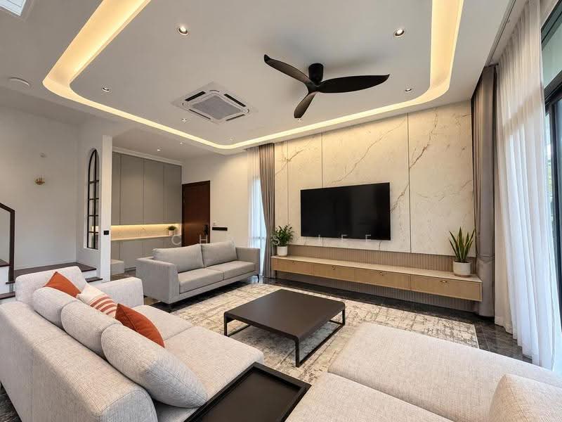 Semi-Detached House for Sale in Telok Panglima Garang (Selangor) - Chris Lee - Living Room - PropertyGuru.com.my