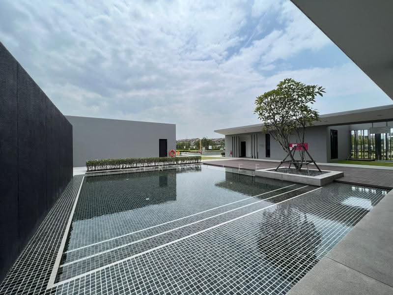 Semi-Detached House for Sale in Telok Panglima Garang (Selangor) - Chris Lee - Exterior - PropertyGuru.com.my