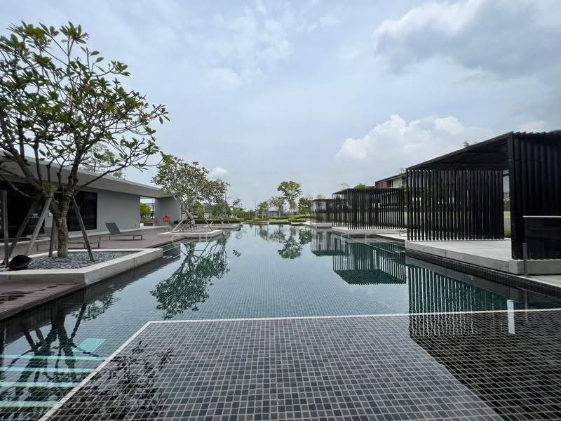 Semi-Detached House for Sale in Telok Panglima Garang (Selangor) - Chris Lee - Exterior - PropertyGuru.com.my