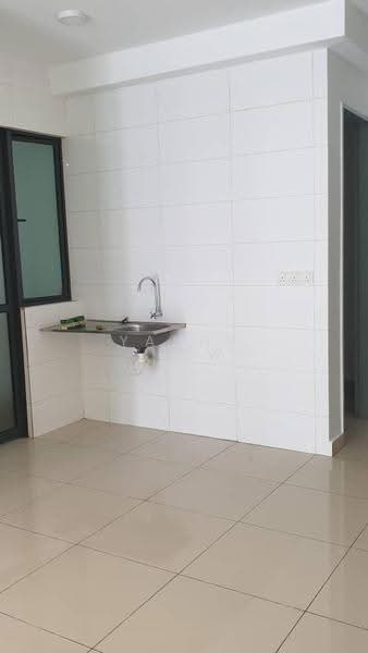 Kediaman Servis untuk Dijual di KL Traders Square - Yanny Siow - Kitchen - PropertyGuru.com.my
