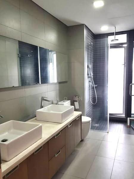 Kondominium untuk Dijual di The Breezeway - Echo Ng - Bathroom - PropertyGuru.com.my