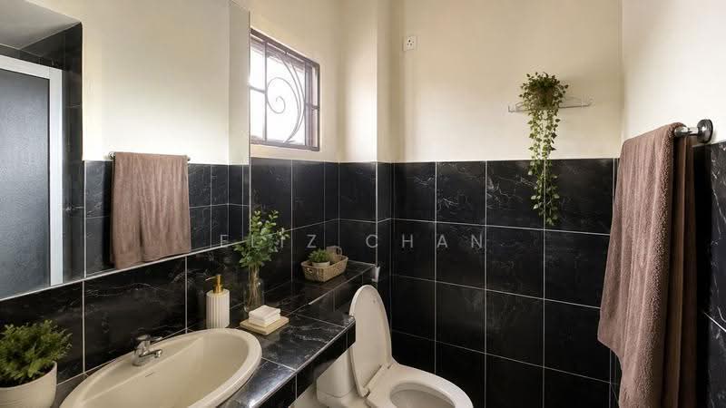 Rumah Teres 2-Tingkat untuk Dijual di Bandar Sri Damansara (Selangor) - Eliz Chan - Bathroom - PropertyGuru.com.my