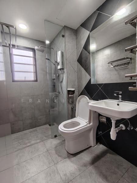 Kondominium untuk Disewa di Trinity Lemanja - Frankie Sing - Bathroom - PropertyGuru.com.my