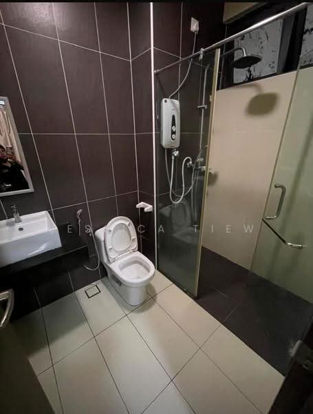 Service Residence for Rent at D'Secret Garden (Pangsapuri Kempas Indah) - Jessica Tiew - Bathroom - PropertyGuru.com.my
