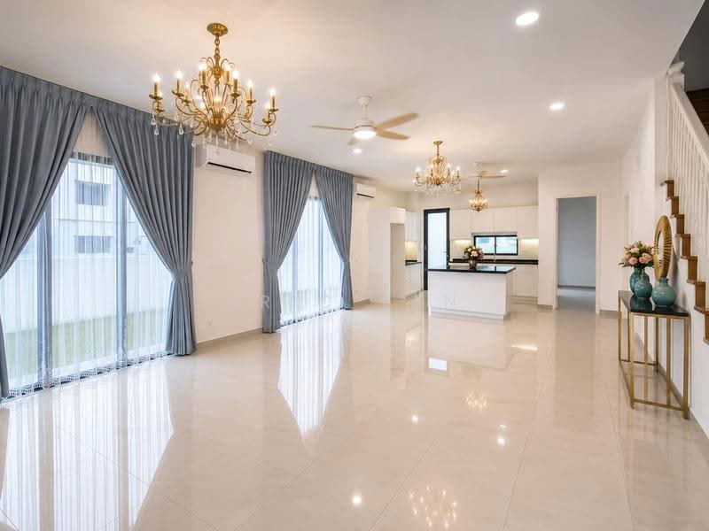 Cluster House for Rent in Taman Ekoflora (Johor Bahru) - Eric Tan - Living Room - PropertyGuru.com.my