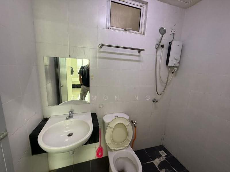 Kondominium untuk Disewa di Kelisa Heights - Simon Ng - Bathroom - PropertyGuru.com.my
