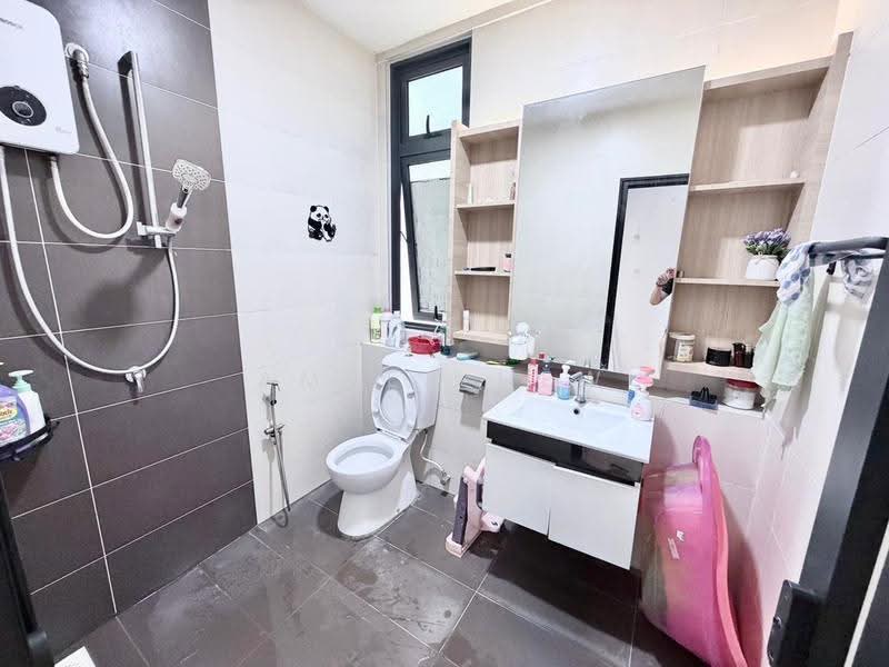 Service Residence for Sale at 8Scape Residence @ Sutera - Amber Hew - PropertyGuru.com.my