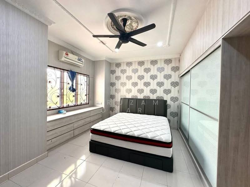Rumah Teres 2-Tingkat untuk Dijual di Rawang (Selangor) - Kamaruzaman Omar - Bedroom - PropertyGuru.com.my