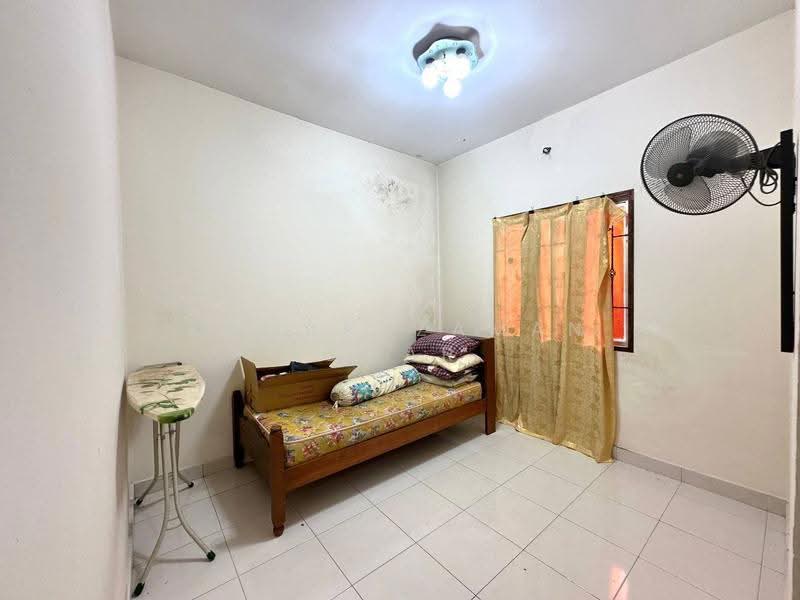 Rumah Teres 2-Tingkat untuk Dijual di Rawang (Selangor) - Kamaruzaman Omar - Bedroom - PropertyGuru.com.my