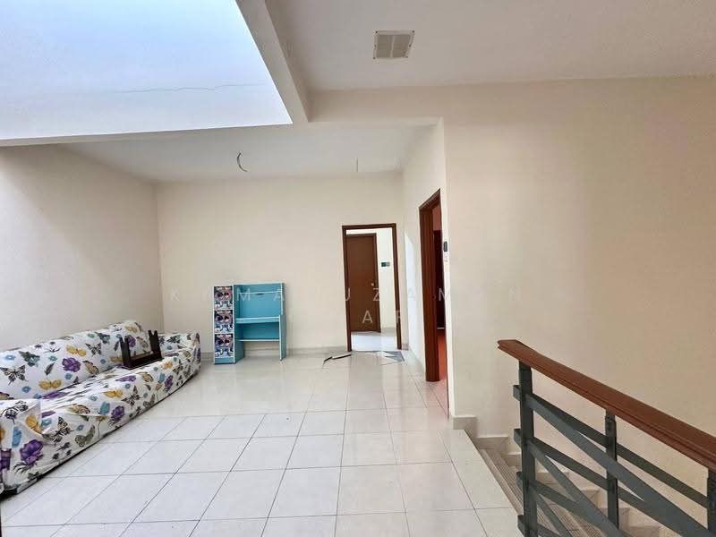 Rumah Teres 2-Tingkat untuk Dijual di Rawang (Selangor) - Kamaruzaman Omar - Living Room - PropertyGuru.com.my
