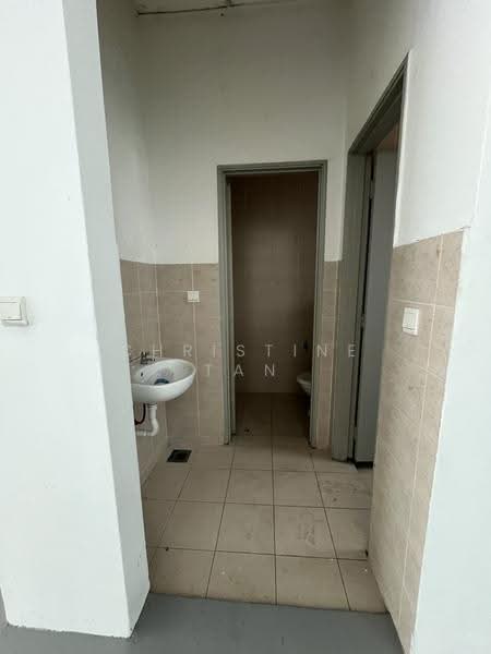 Shop / Office for Sale in Shah Alam (Selangor) - Christine Tan - Bathroom - PropertyGuru.com.my