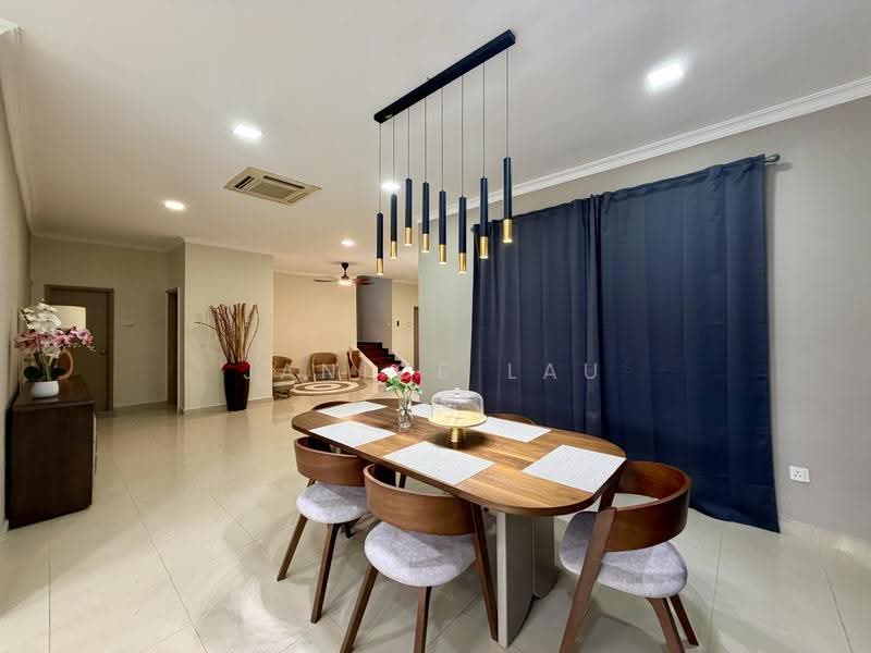 Bungalow House untuk Dijual di Bandar Mahkota Cheras (Cheras) - Janice Lau - Dining Room - PropertyGuru.com.my