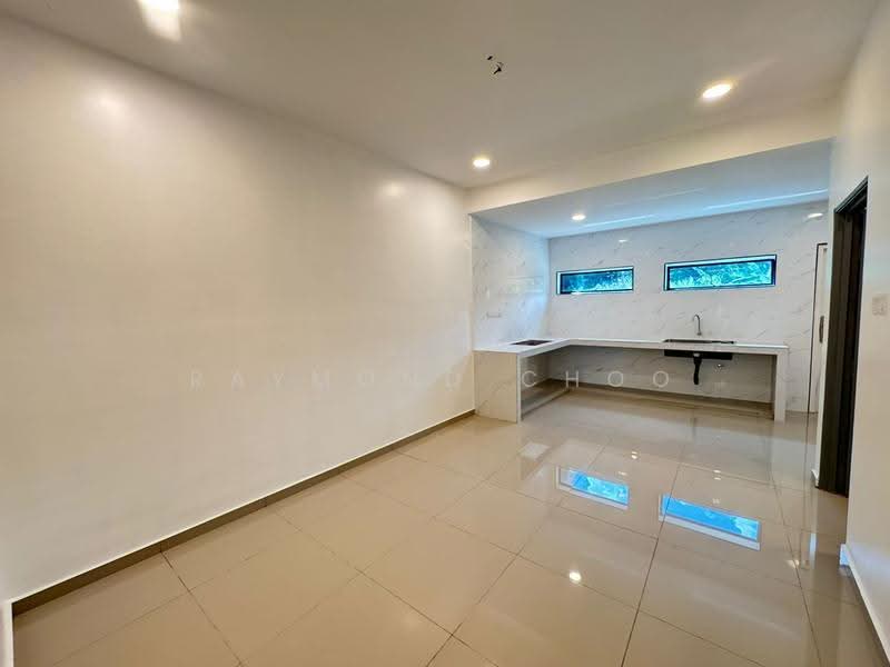 Rumah Teres 2-Tingkat untuk Dijual di Taman Gembira (Klang) - Raymond Choo - Kitchen - PropertyGuru.com.my
