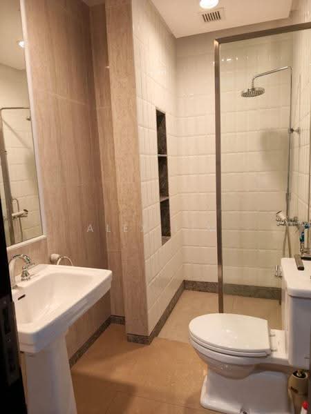 Kondominium untuk Disewa di Quayside Seafront Resort Condominiums - Alex Lim - Bathroom - PropertyGuru.com.my