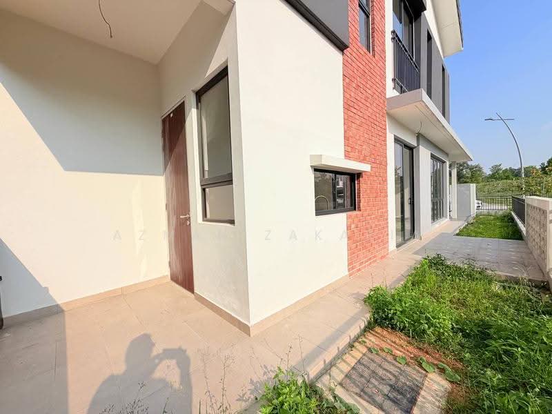 Rumah Teres 2-Tingkat untuk Dijual di Sungai Buloh (Selangor) - AZMAN ZAKARIA - Exterior - PropertyGuru.com.my