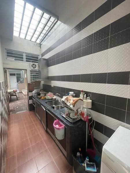 Cluster House for Sale in Bukit Indah (Iskandar Puteri (Nusajaya)) - Erica Ho - Kitchen - PropertyGuru.com.my