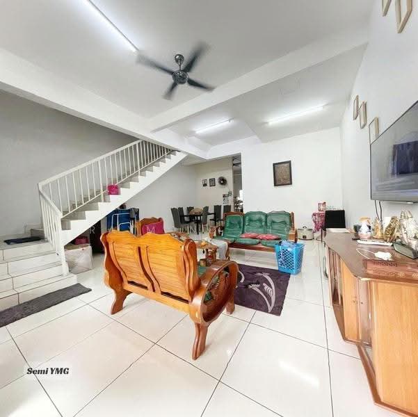 2-storey Terraced House for Sale in Taman Sentosa (Klang) - Raymond Choo - Living Room - PropertyGuru.com.my