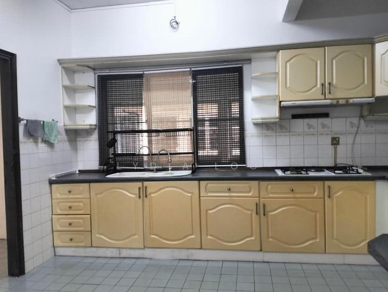 Rumah Teres untuk Disewa di Usj 4 (Subang Jaya) - Lydia Loo - Kitchen - PropertyGuru.com.my