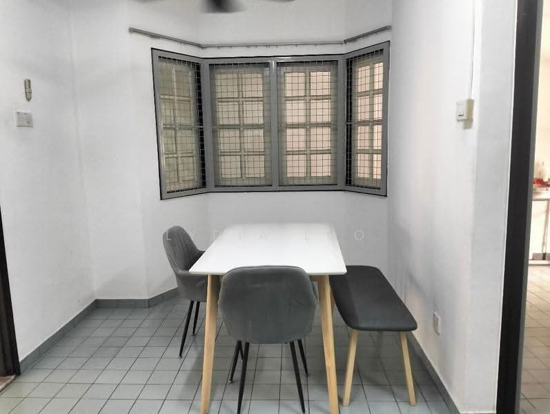 Rumah Teres untuk Disewa di Usj 4 (Subang Jaya) - Lydia Loo - Dining Room - PropertyGuru.com.my
