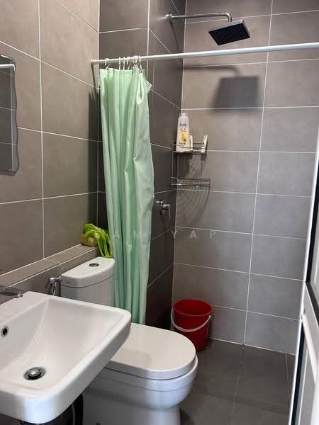 Kediaman Servis untuk Disewa di D'Pristine - Sam Yap - Bathroom - PropertyGuru.com.my