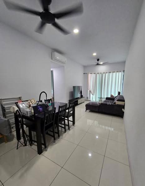 Condominium for Sale at The Valley Residences @ SkySierra - Yanny Siow - Living Room - PropertyGuru.com.my