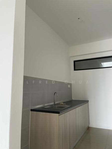 Kediaman Servis untuk Dijual di Gem Suites - Alfred Chua - Kitchen - PropertyGuru.com.my