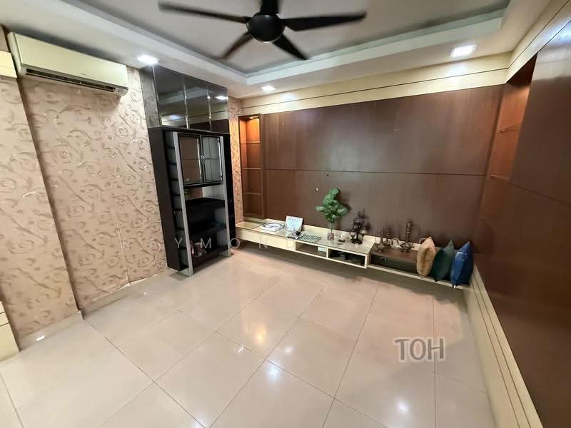 Rumah Berkembar untuk Dijual di Bandar Bukit Tinggi 2 (Klang) - Raymond Choo - Living Room - PropertyGuru.com.my