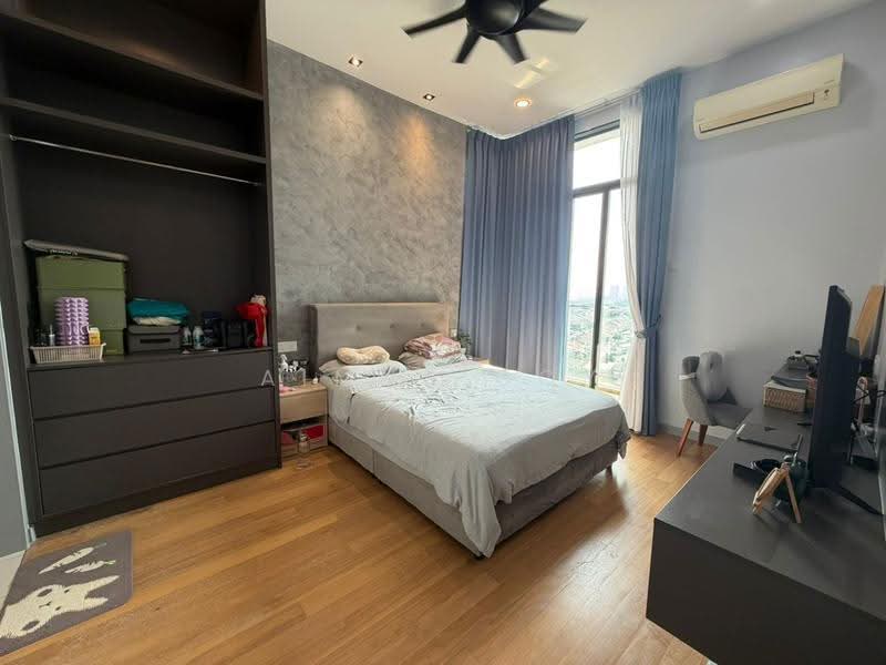 Condominium for Sale at Waltz Residences - Aimns Goy - Bedroom - PropertyGuru.com.my