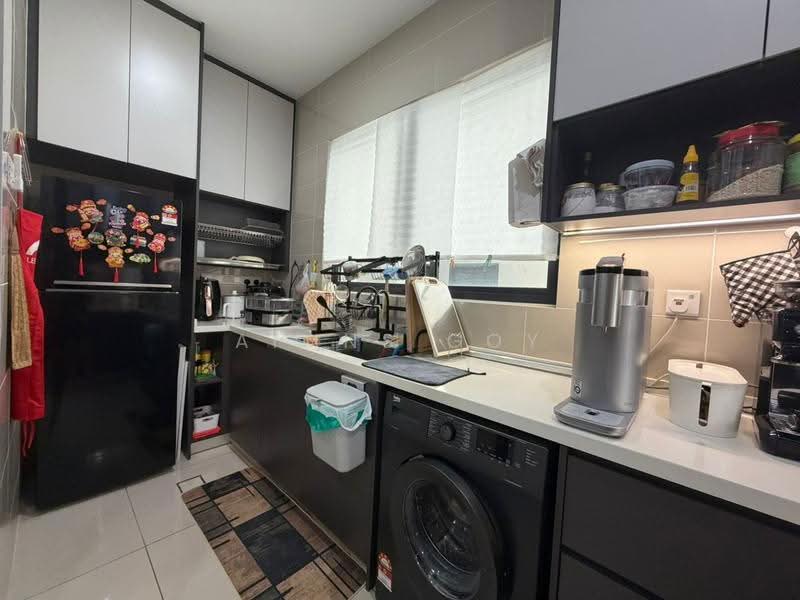 Condominium for Sale at Waltz Residences - Aimns Goy - Kitchen - PropertyGuru.com.my