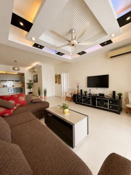 Kondominium untuk Dijual di Putra Marine Resort - KK Kwok - Living Room - PropertyGuru.com.my