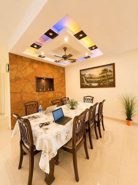 Kondominium untuk Dijual di Putra Marine Resort - KK Kwok - Dining Room - PropertyGuru.com.my
